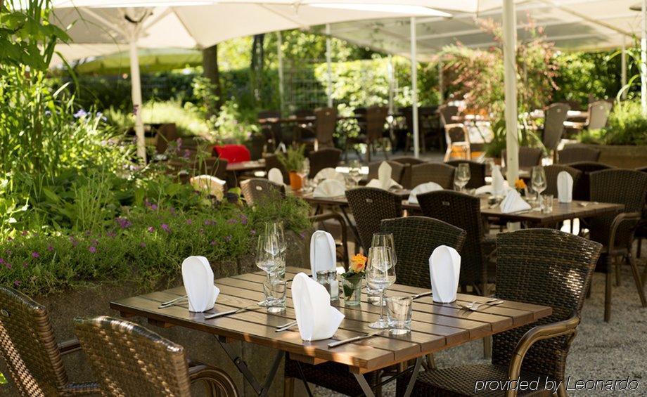 Living Am Olympiapark Aparthotel 3*